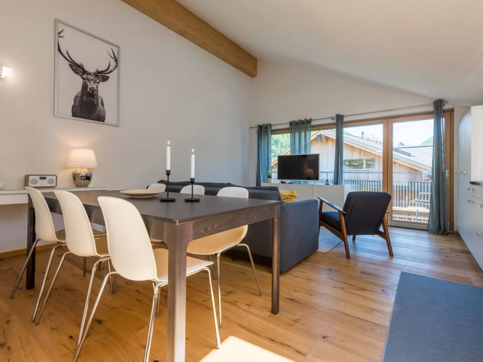 Montela Hotel & Resort - Holiday Stay-Binnen