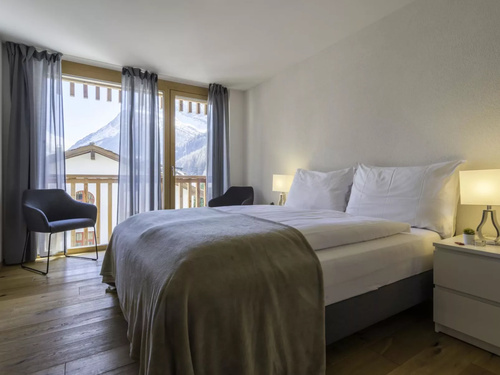 Montela Hotel & Resort - Holiday Stay-Binnen