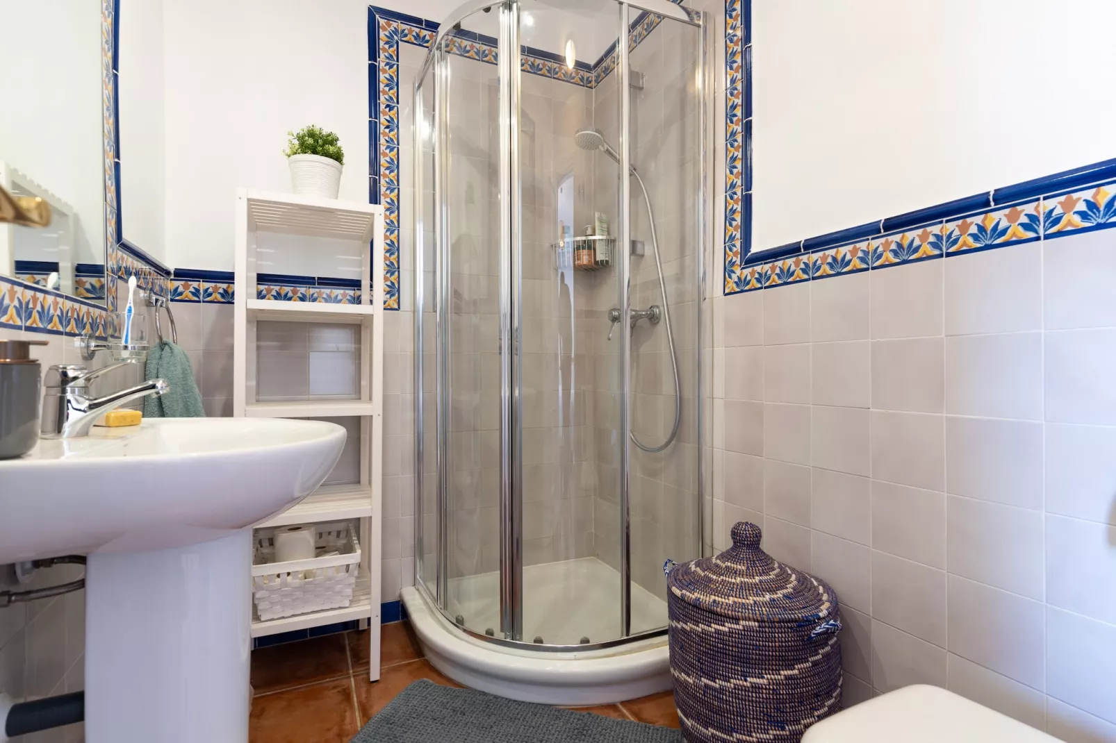 Villa Elisana-Badkamer