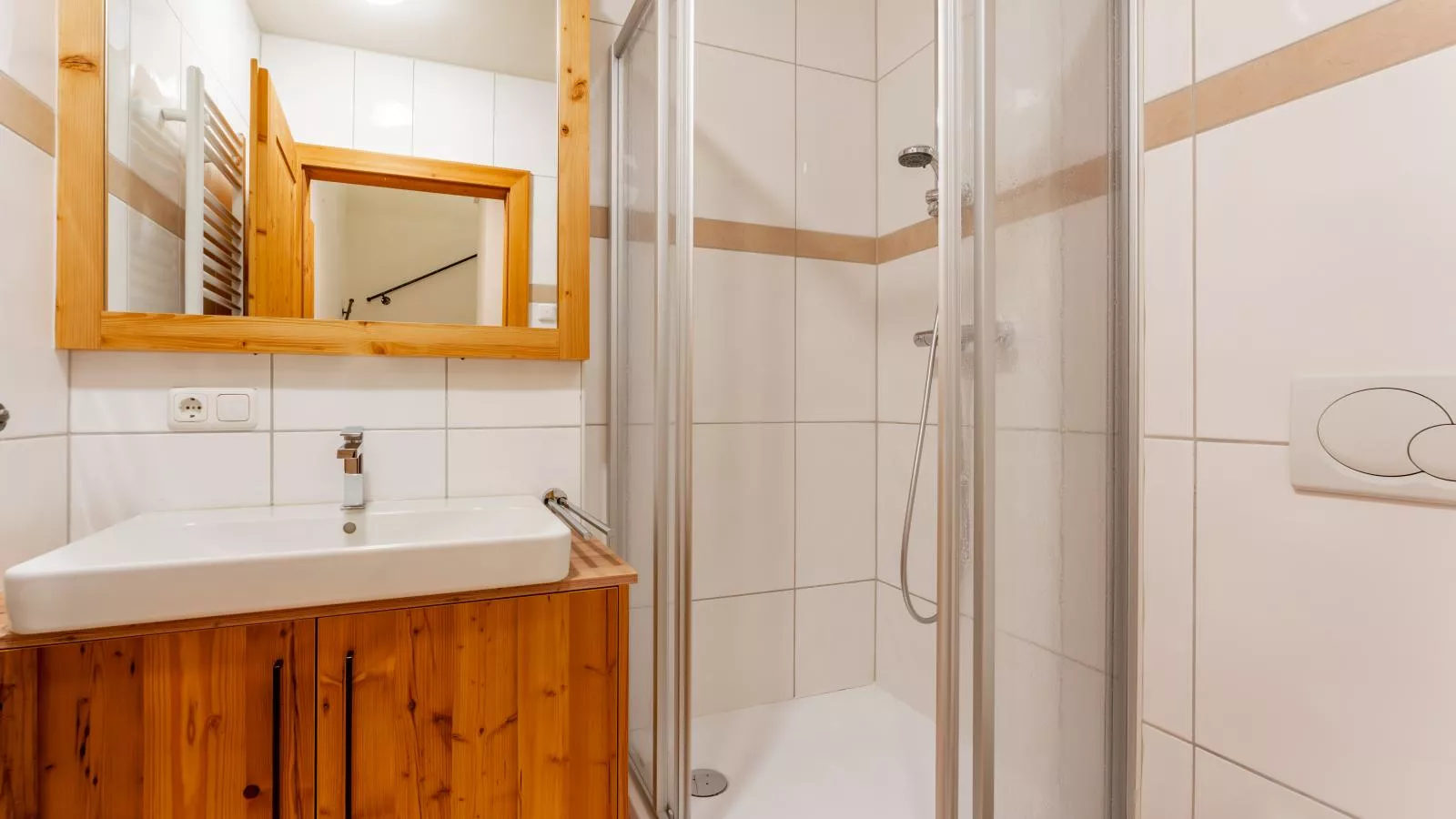 Panoramablick Ski in - Ski out-Badkamer