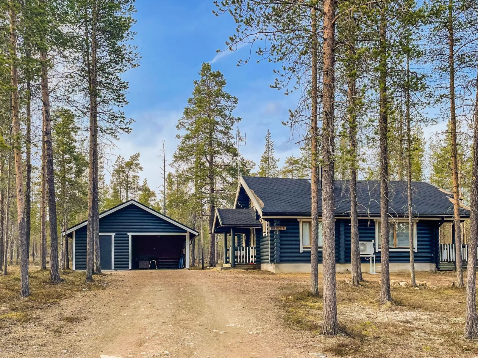 Hirsikoto-Buiten