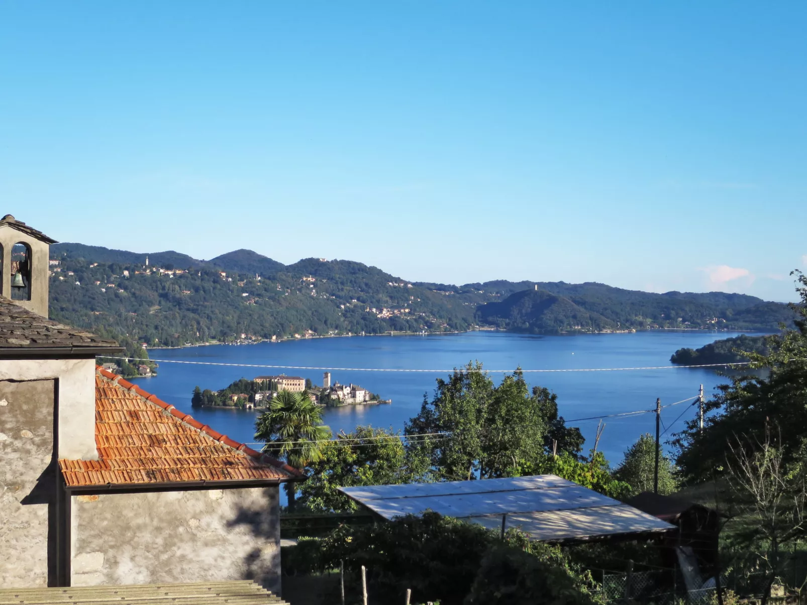 Monte San Giulio-Buiten