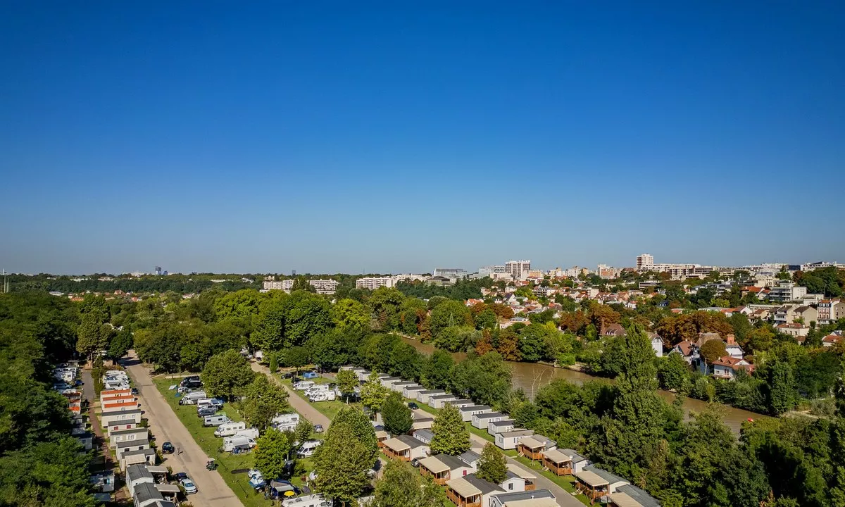 Camping Paris Est - Marvilla Parks -