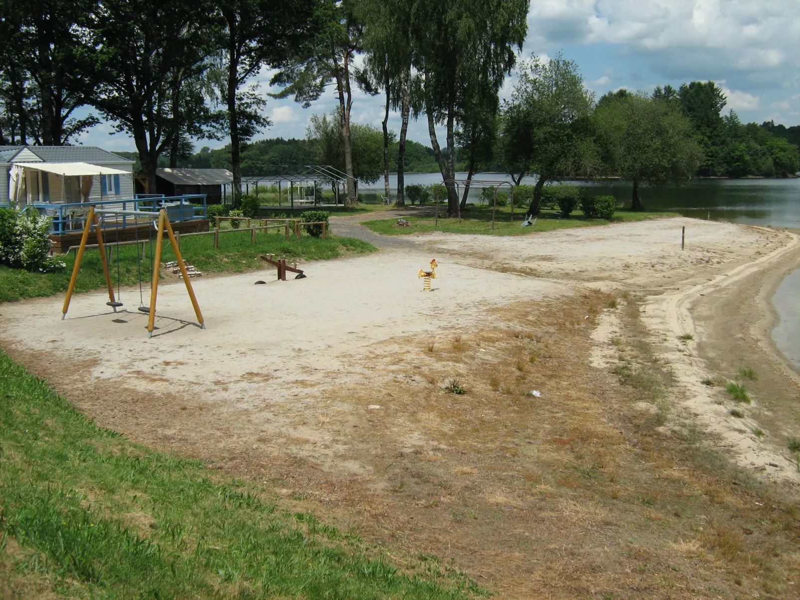 Flower Camping Le Port de Neuvic -