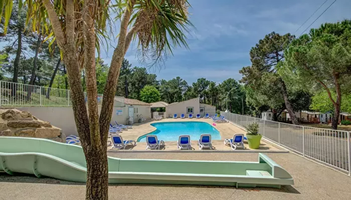 Camping Pinède en Provence -