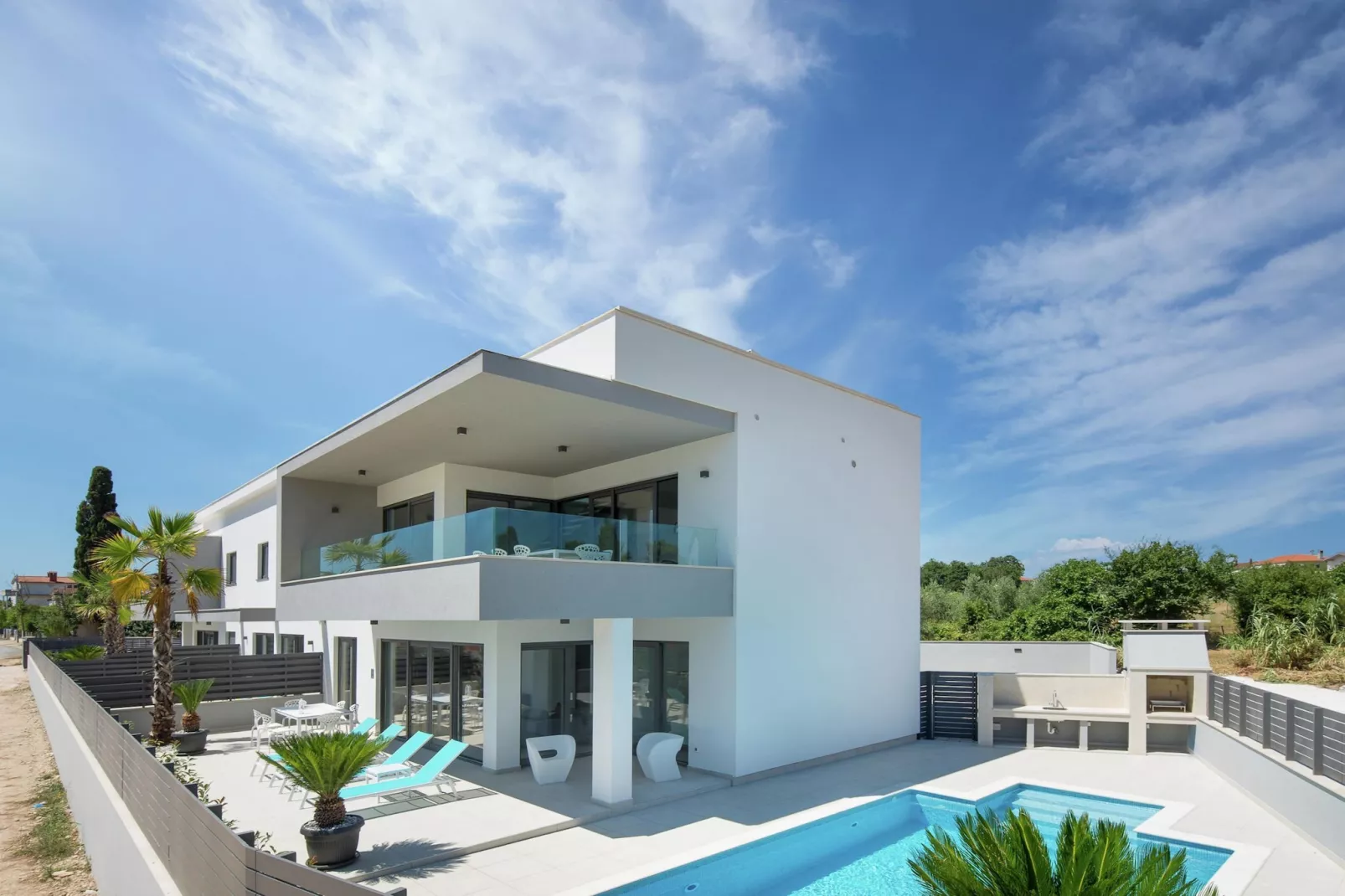 Villa Fasana-Buitenkant zomer