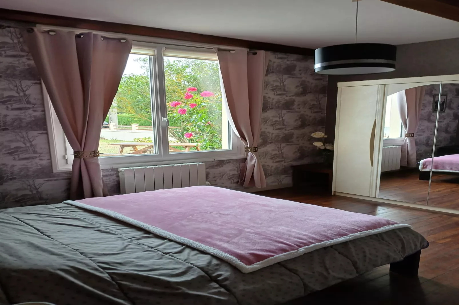 Holiday home St Martin-de-Bréhal-Slaapkamer