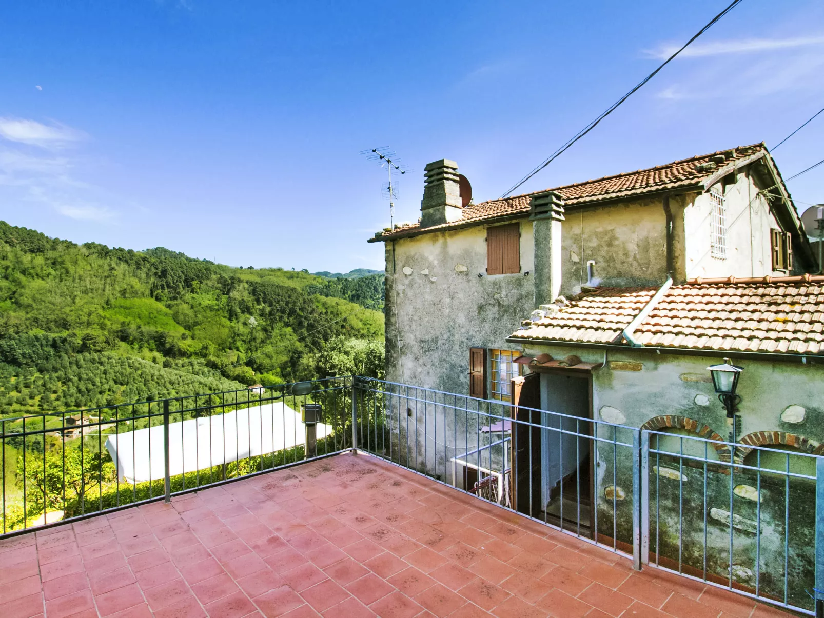 La corte di Miglianello-Buiten