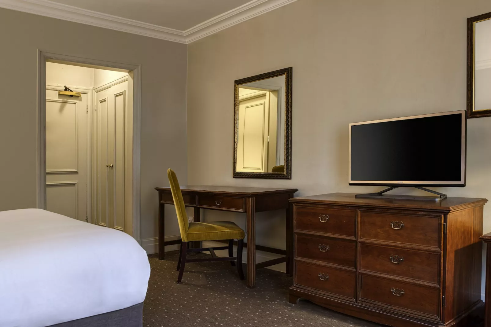 Classic Double Ex Mercure Winchester-Slaapkamer