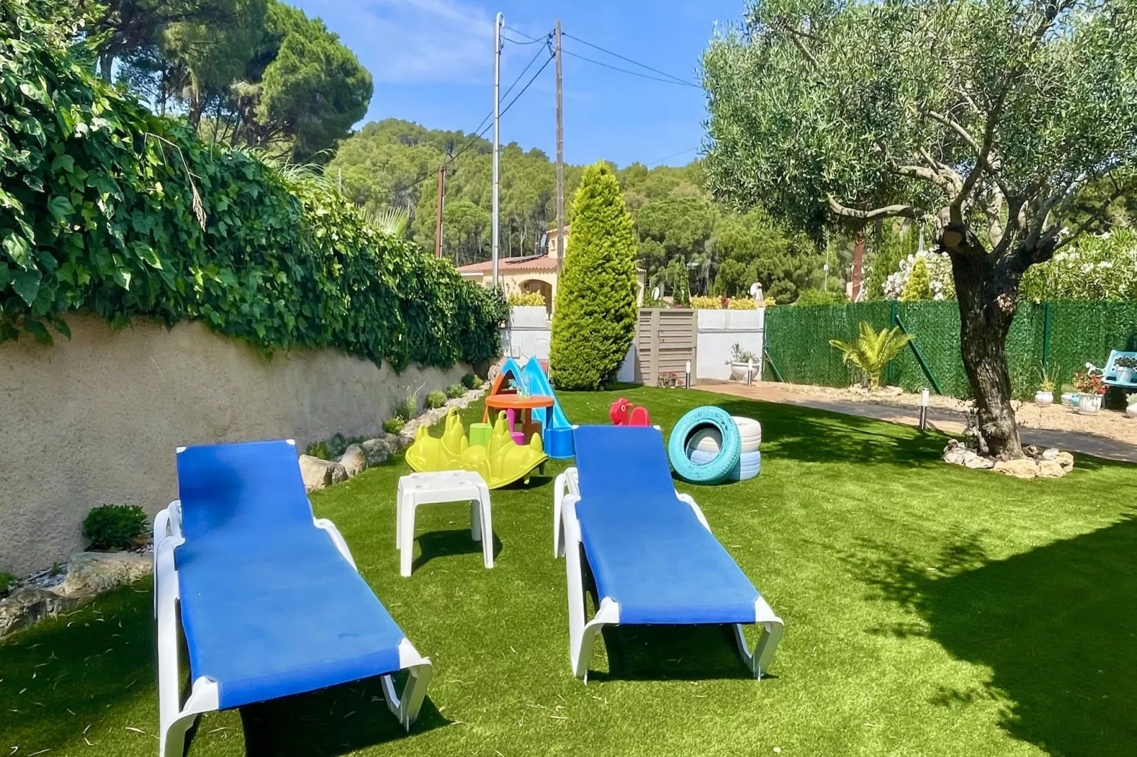VILLA PINEDA 5-Terrasbalkon