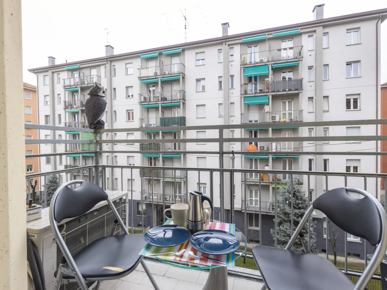 Suzzani Flat-Buiten