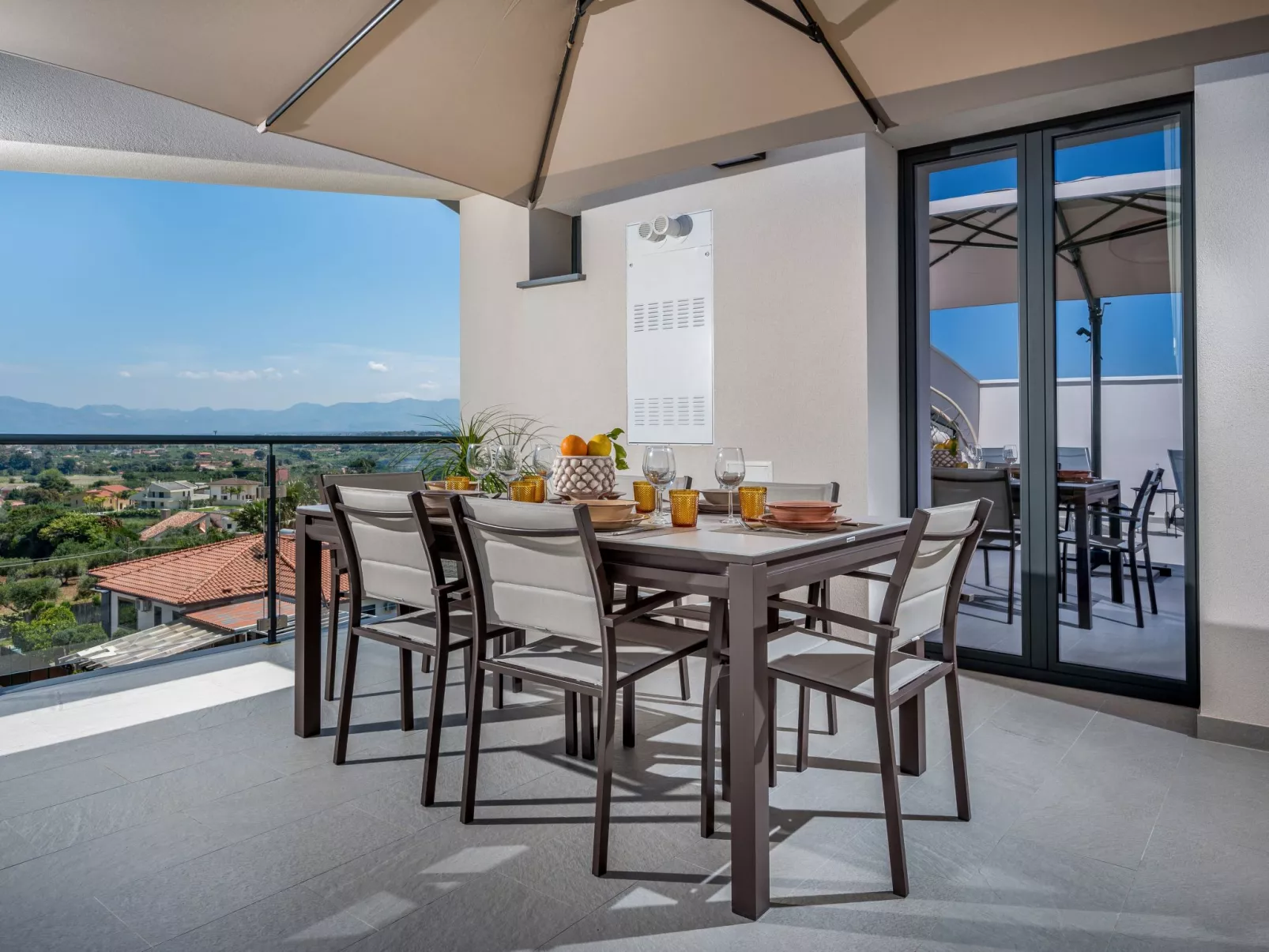 Attico Dolce Vista-Buiten