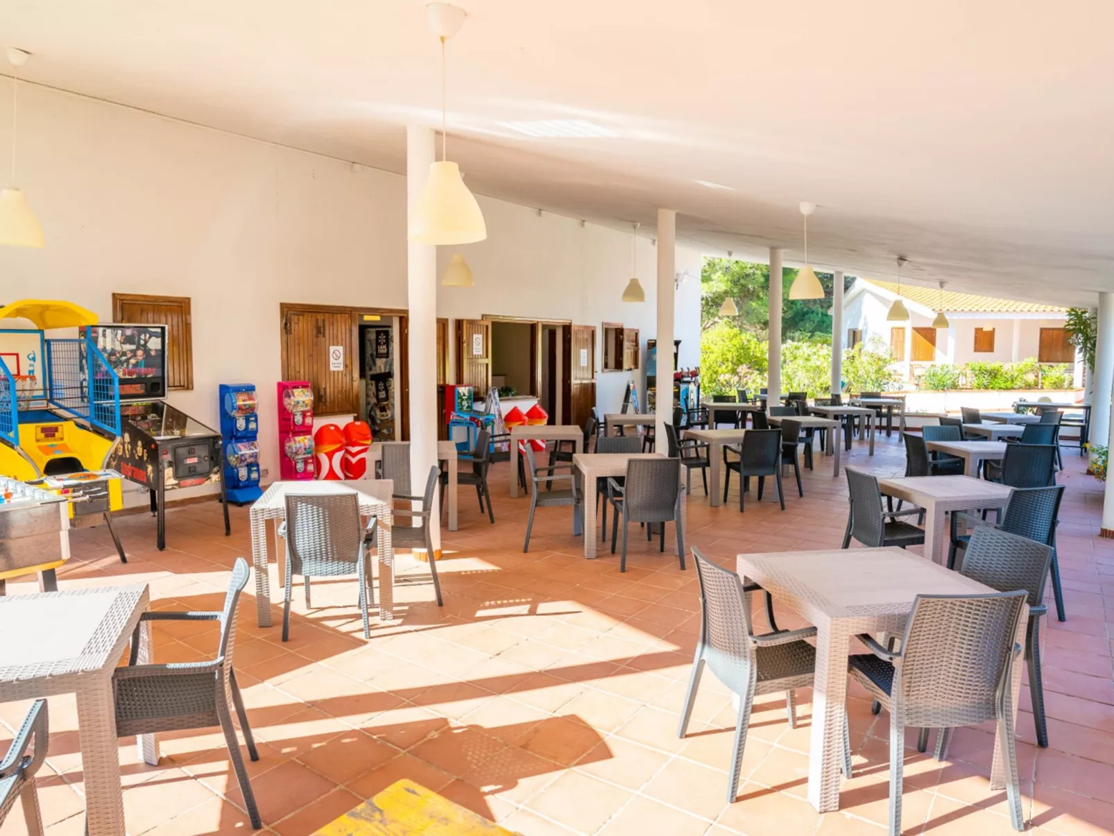 Camping Baia Paradiso-Binnen