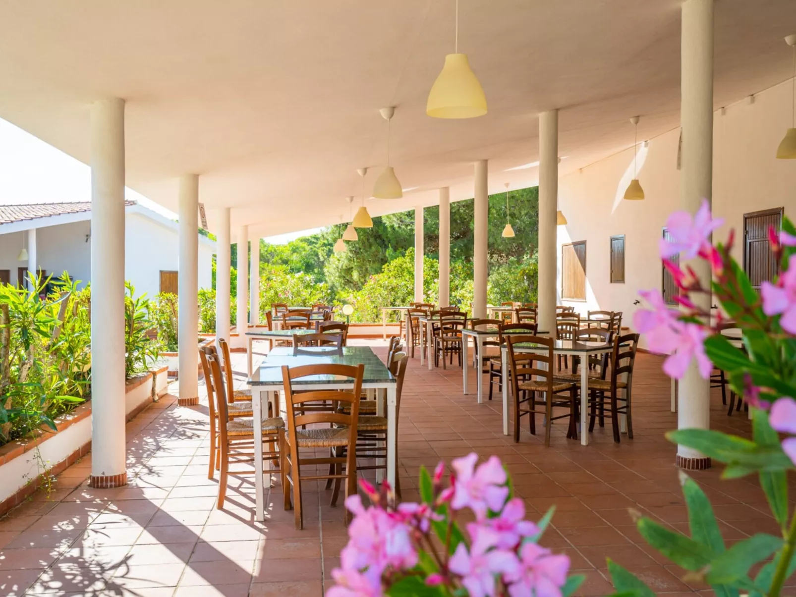 Camping Baia Paradiso-Binnen
