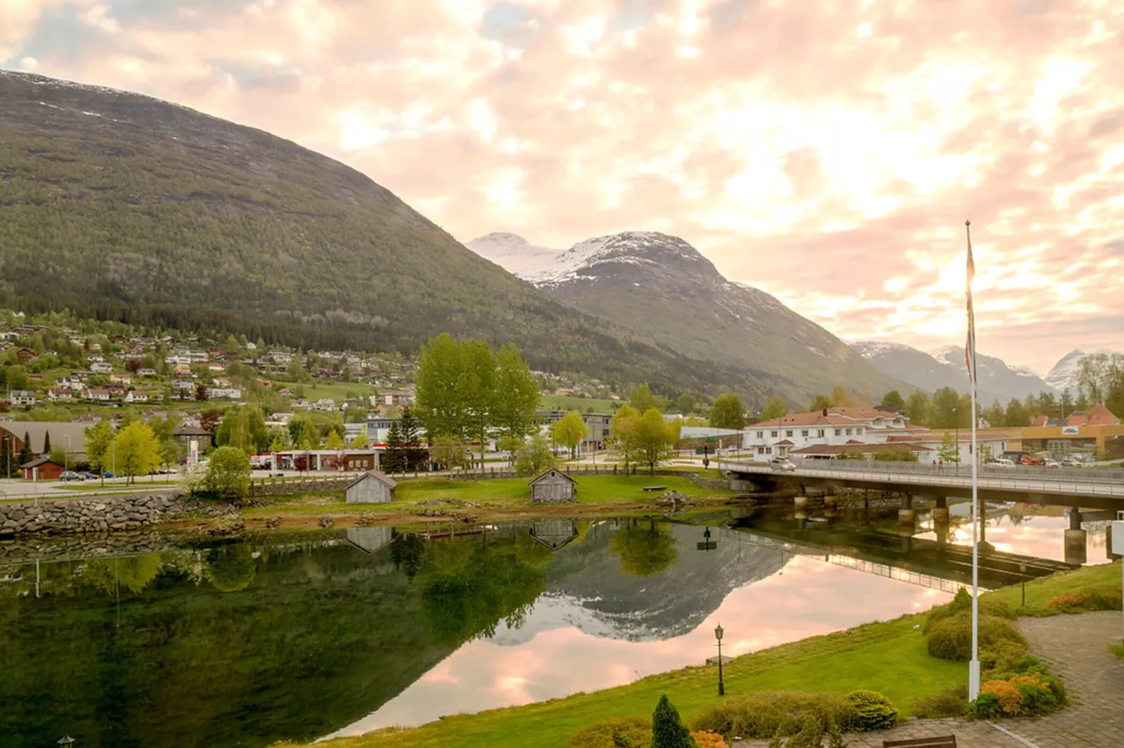 7 persoons vakantie huis in STRYN-By Traum-Waterzicht