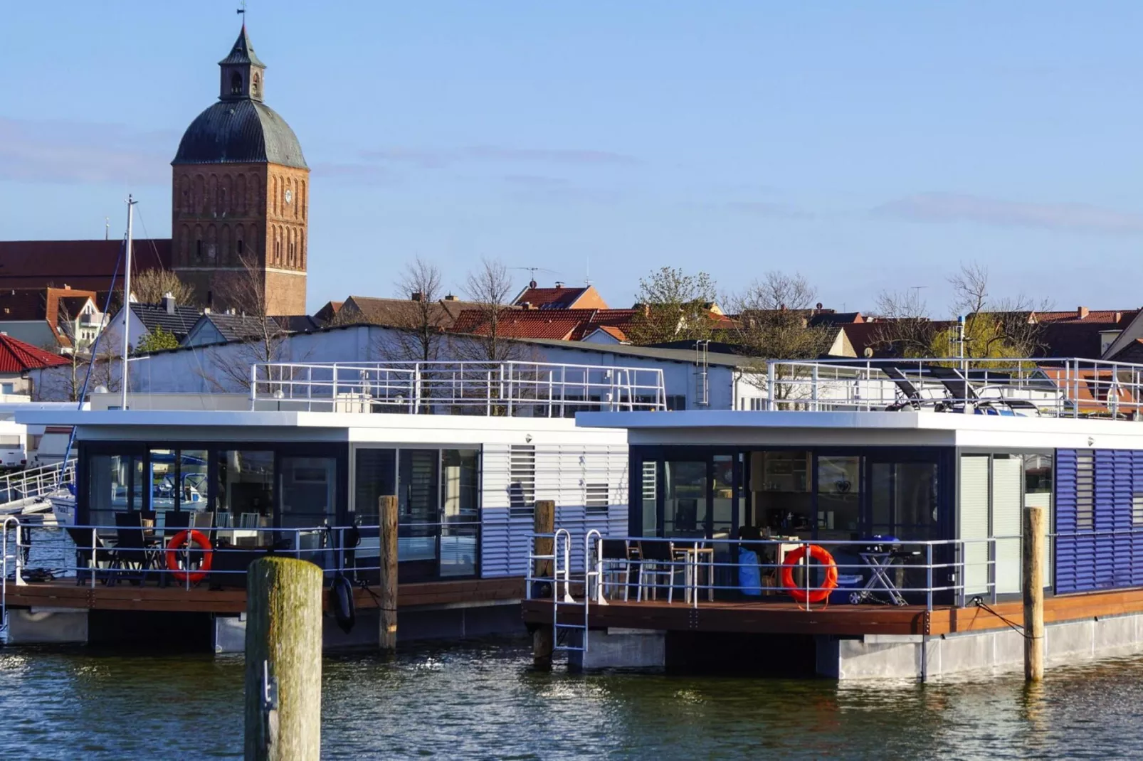 Houseboat Floating House "Luisa", Ribnitz-Damgarten-Luisa, 44 qm-Buitenkant zomer