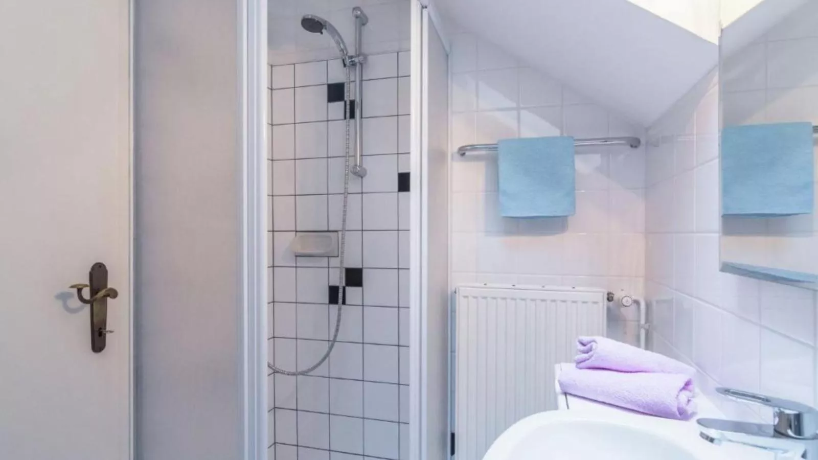 Landhaus Rangersdorf-Badkamer