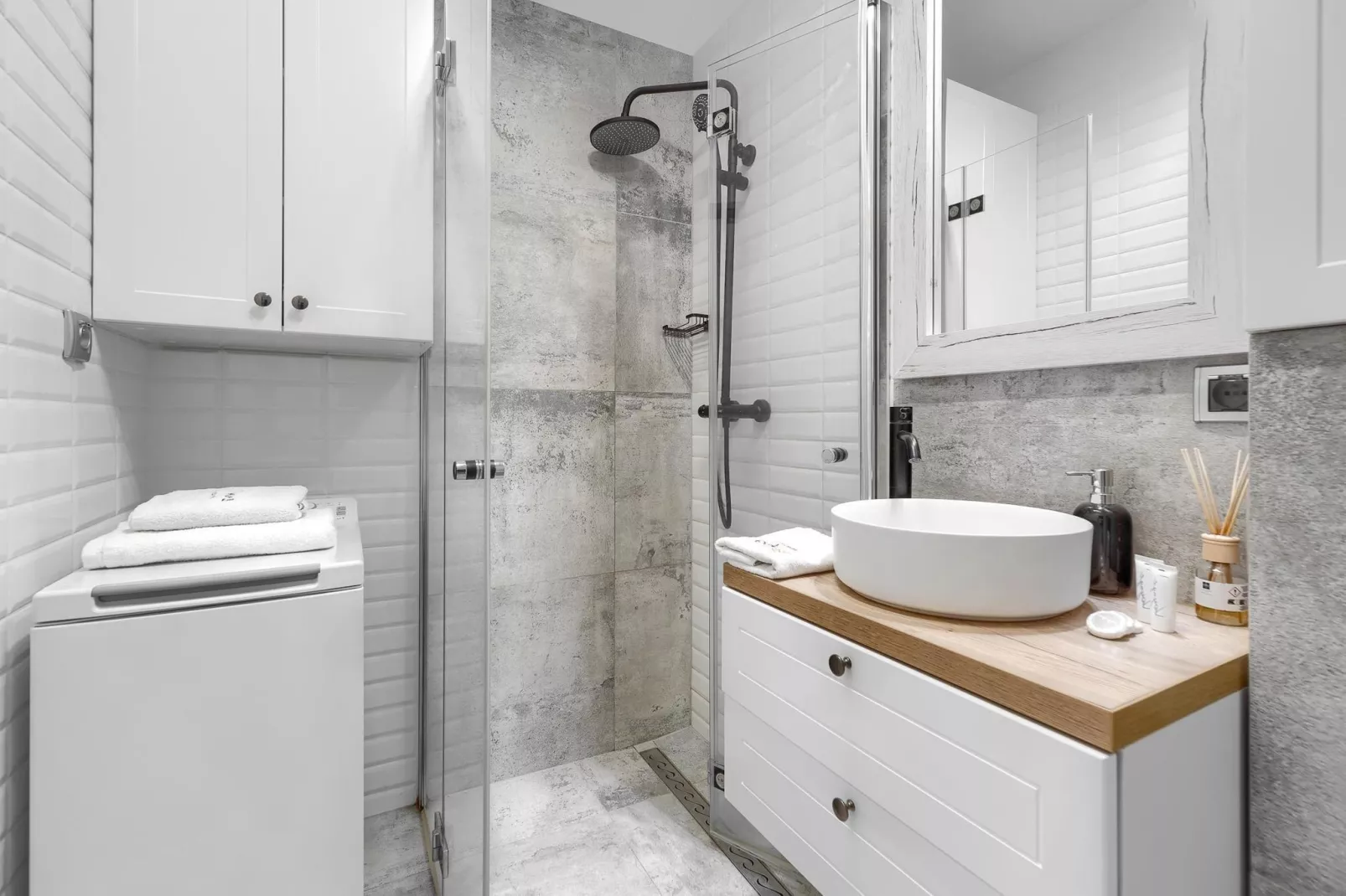 Apartament 4-osobowy Grunwaldzka 12C-21 Pobierowo-Badkamer
