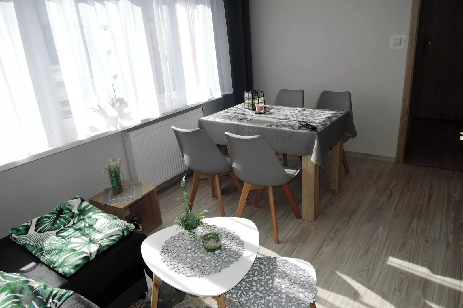 Mieszkanie wakacyjne dla 5 osób w Dziwnowie-Eetkamer