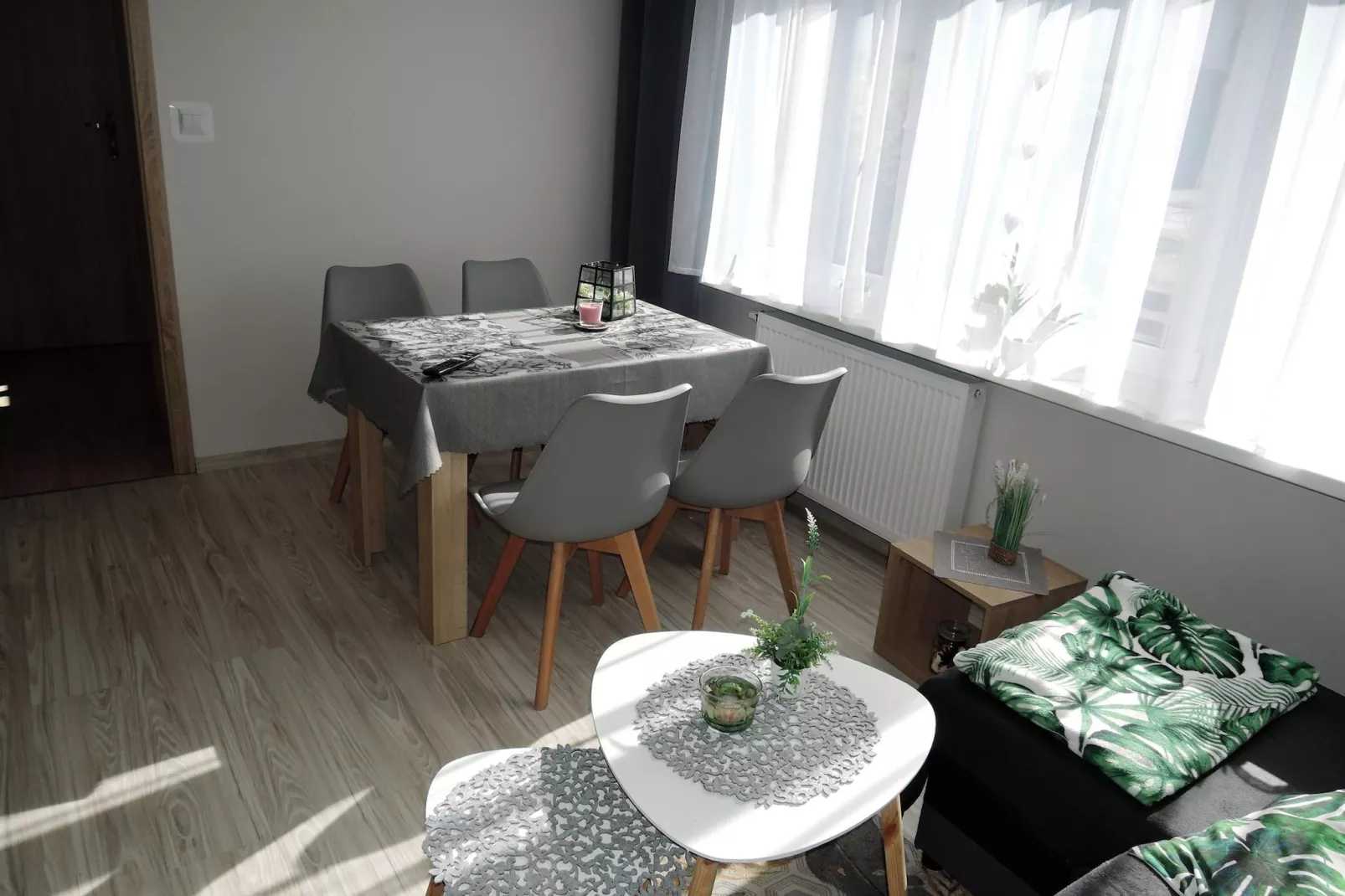 Mieszkanie wakacyjne dla 5 osób w Dziwnowie-Eetkamer