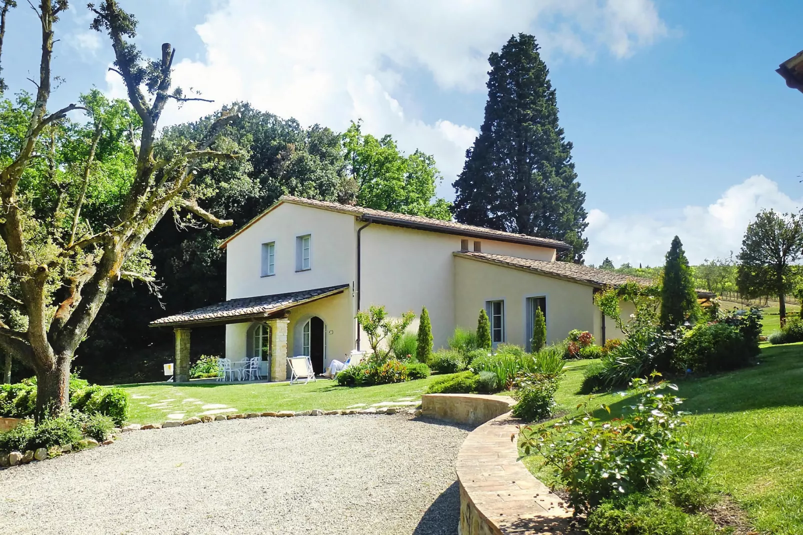 Ferienanlage Borgo della Meliana Gambassi Terme Typ Bilo-Buitenkant zomer