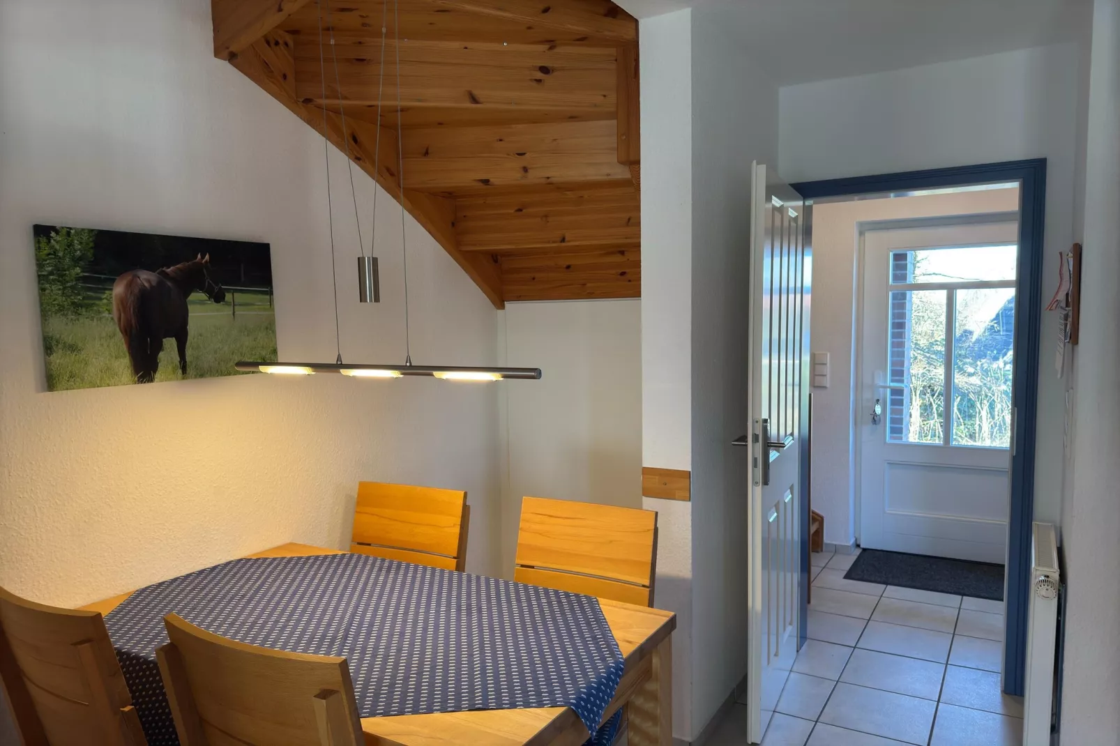 Korsar I-Eetkamer