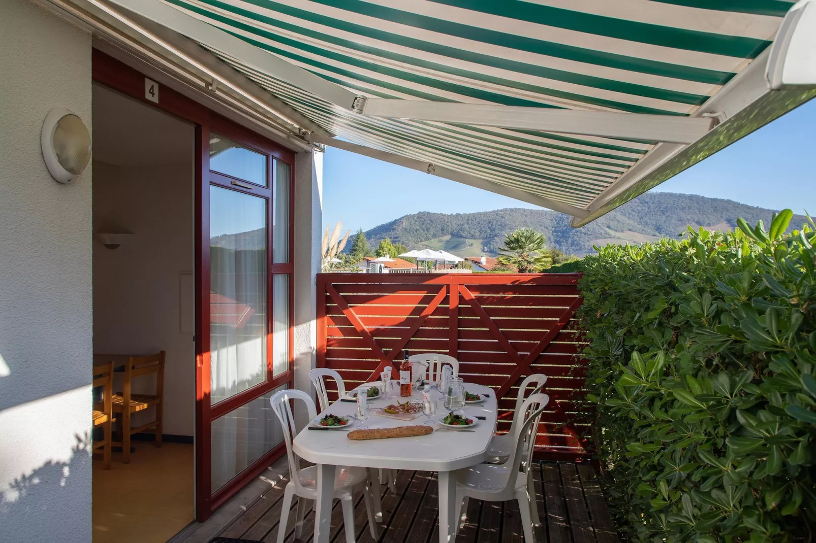 Saint-Jean-Pied-de-Port - Appartement 2 Pièces 4 Personnes 1  bébé-Terrasbalkon