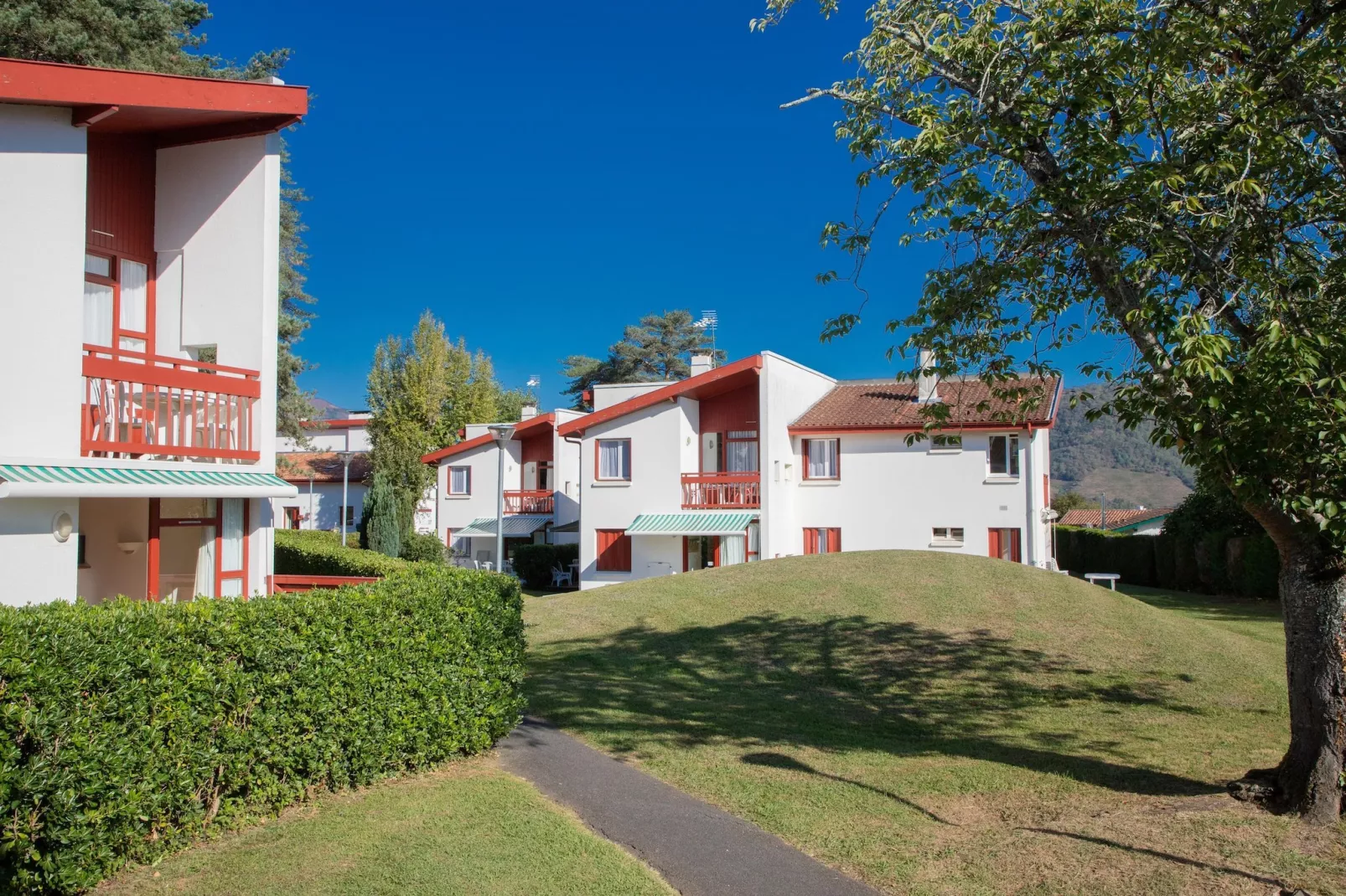 Saint-Jean-Pied-de-Port - Appartement 2 Pièces 4 Personnes 1  bébé-Gebieden zomer 1km
