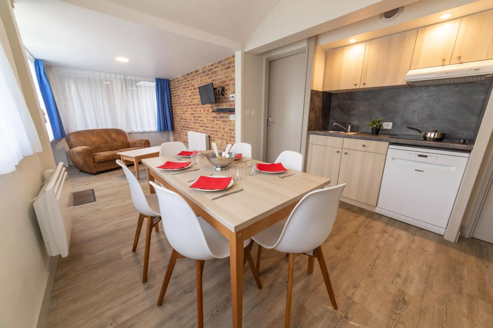 Veules-les-Roses - Gîte 3 Pièces 4 Personnes 2  bébés 2 salles d'eau-Eetkamer
