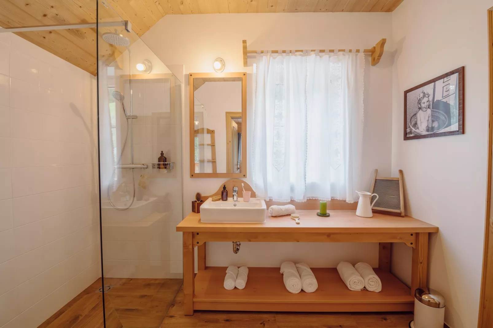 Haus Gössl-Badkamer