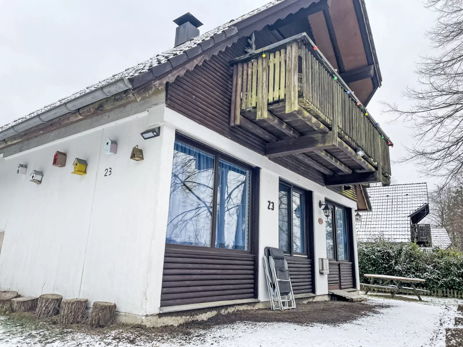 Woodys- Waldhütte-Buiten