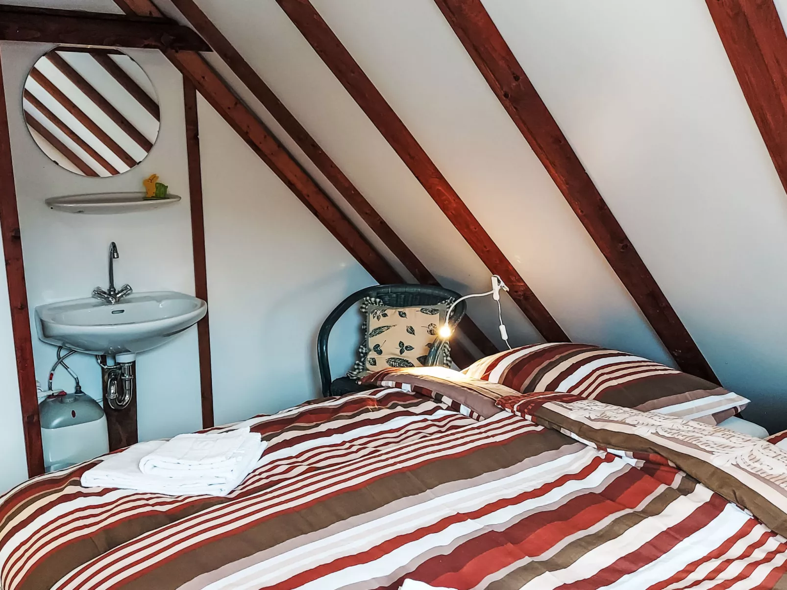 Woodys- Waldhütte-Binnen