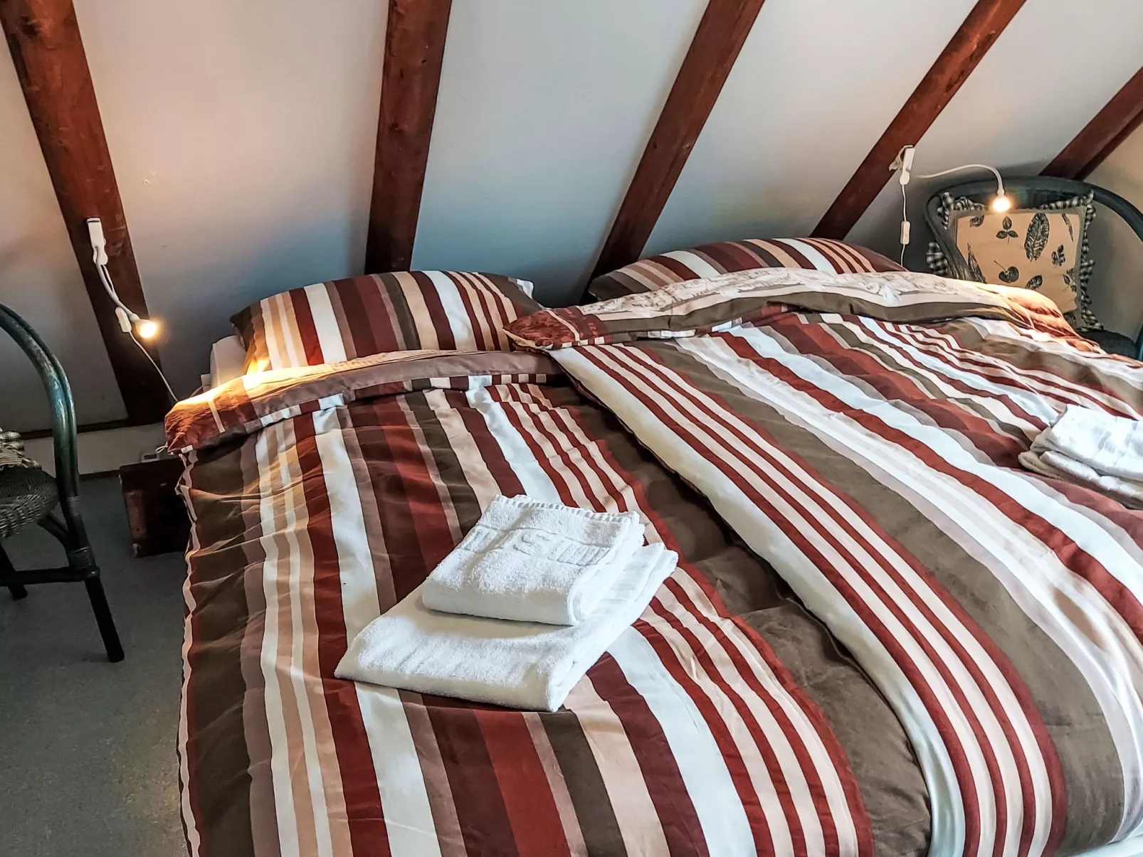 Woodys- Waldhütte-Binnen