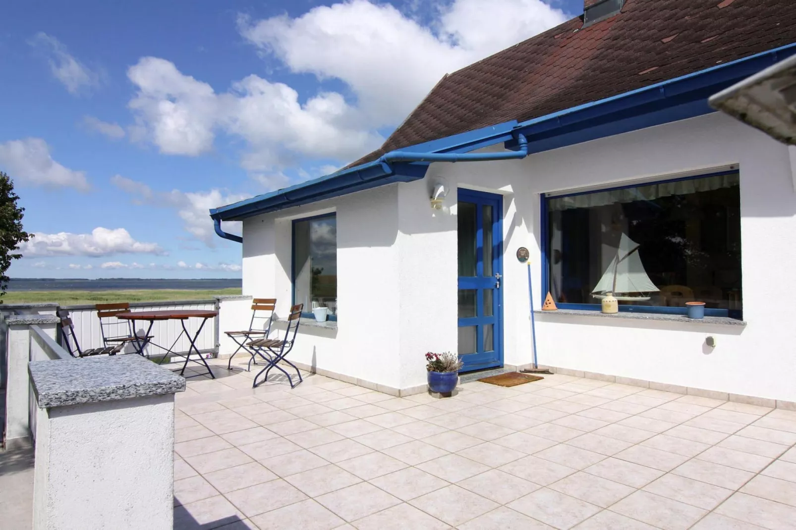 Ferienhaus Am Schilfufer-Terrasbalkon