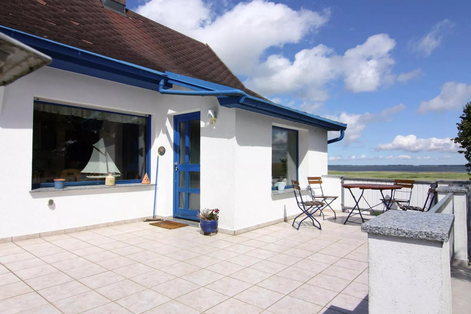 Ferienhaus Am Schilfufer-Terrasbalkon