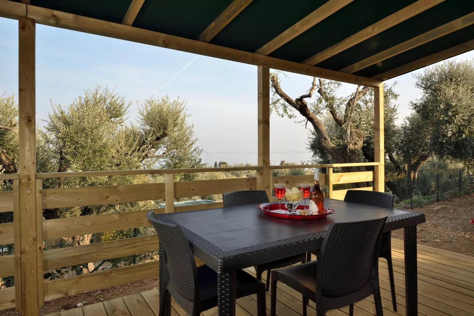 Caravan park della Colombaia, Padenghe sul Garda-CM Top Hill-Terrasbalkon