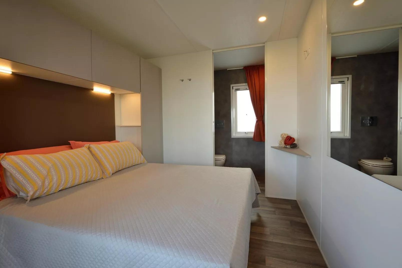 Caravan park della Colombaia, Padenghe sul Garda-CM Top Hill-Slaapkamer