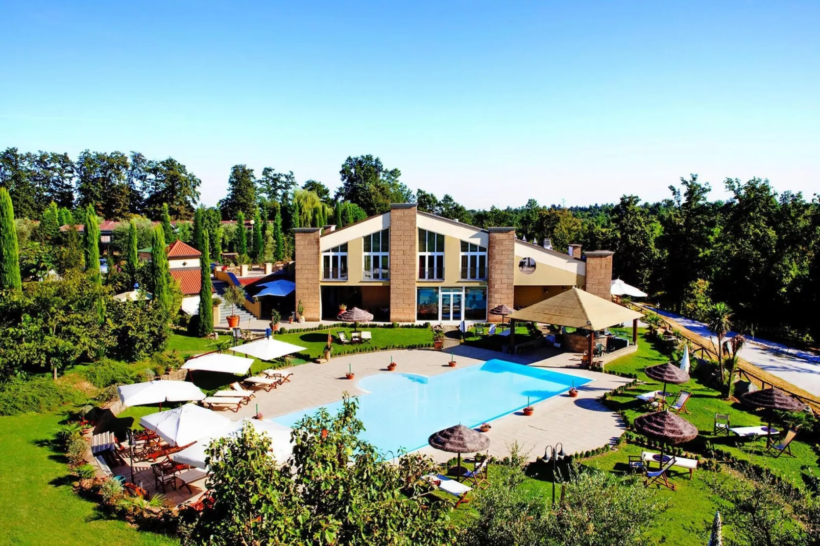 Agri-tourism Borgo Pinete, Pinete Fucecchio-Bilo, Typ 3, 1-6 Pax-Buitenkant zomer