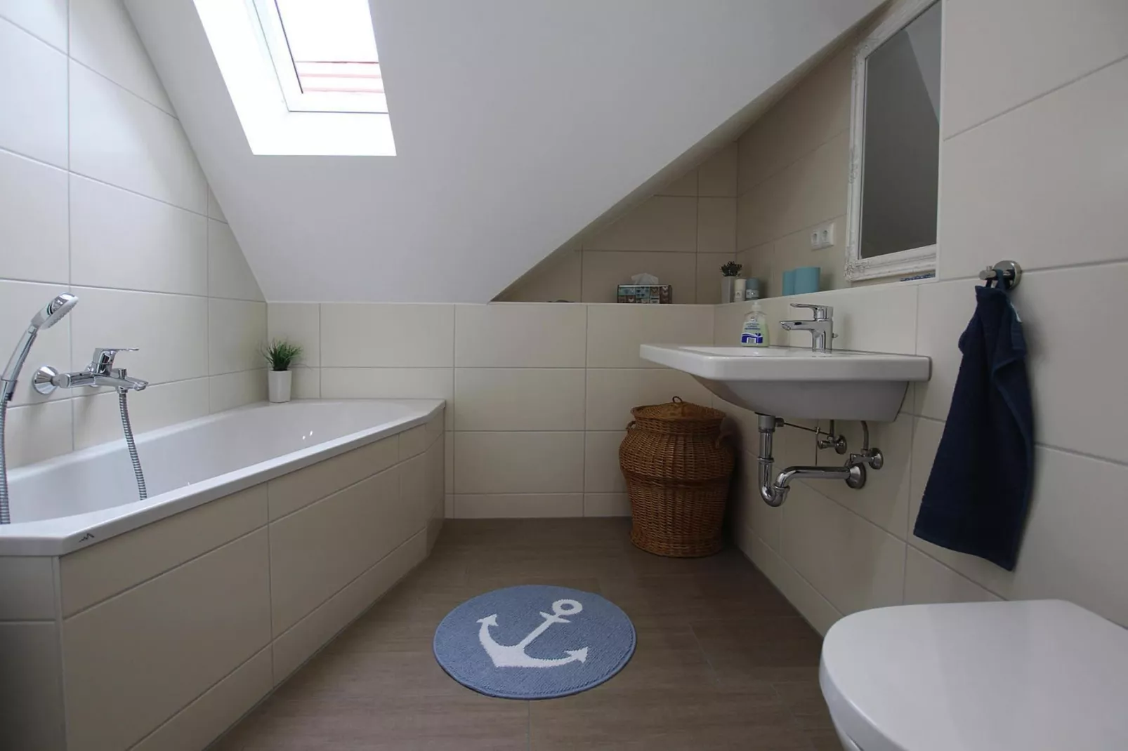 Fewo Seeblick 95 qm-Badkamer