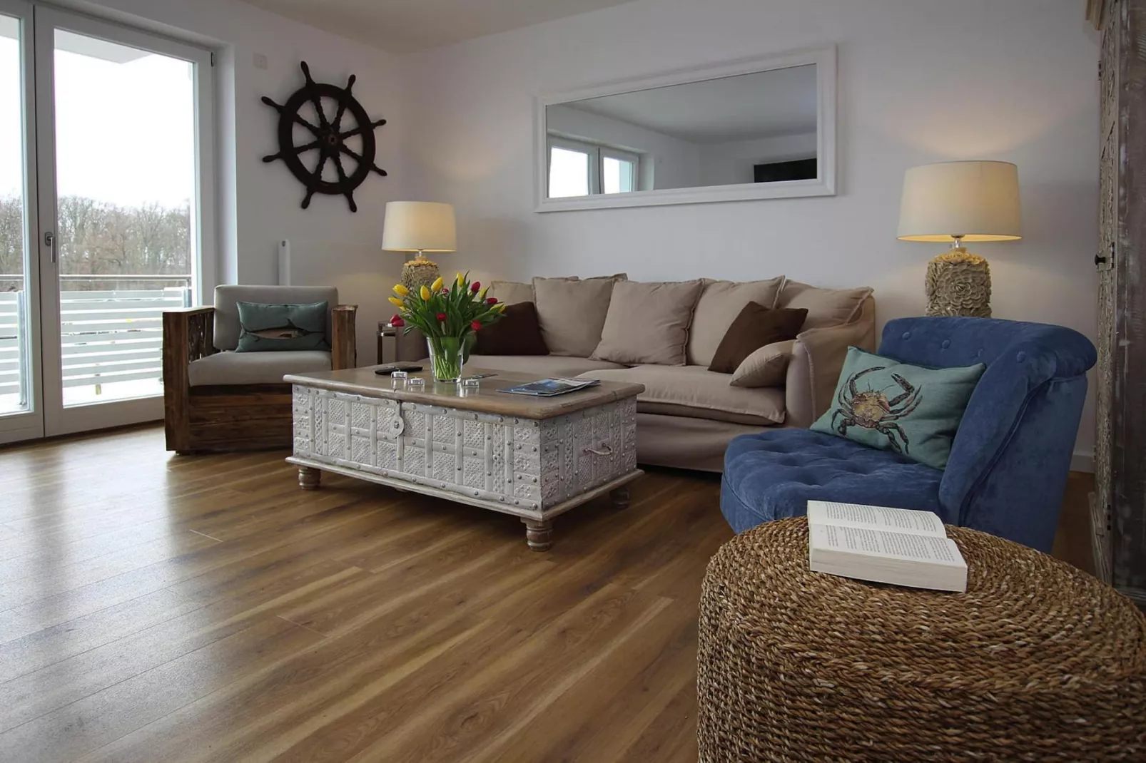 Fewo Seeblick 95 qm-Woonkamer