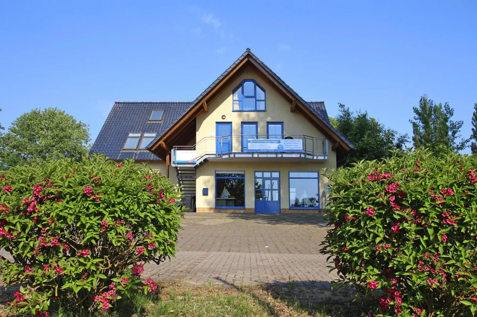 Fewo 2 110 qm-Buitenkant zomer