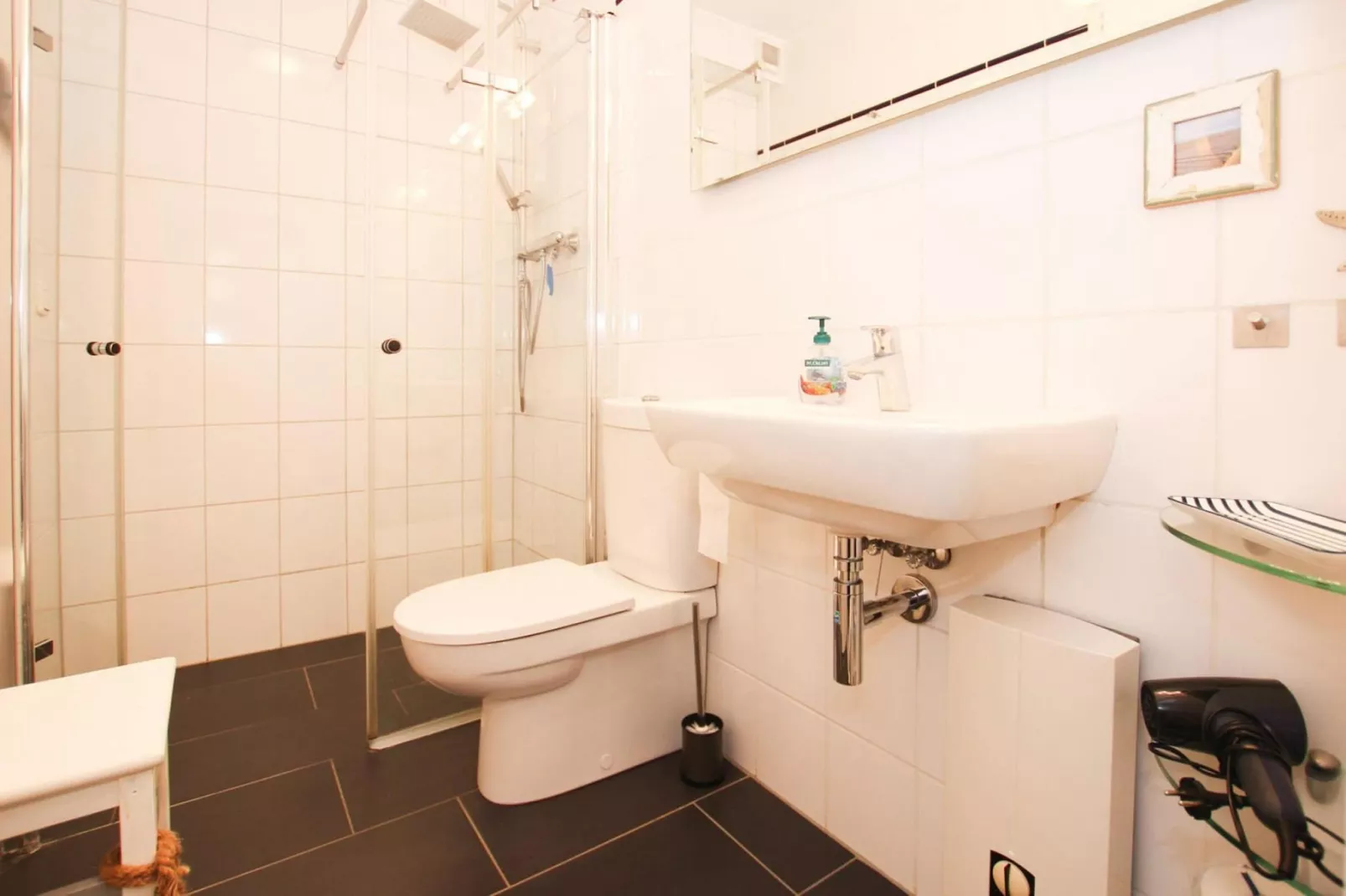 Ferienwohnung Tante Helene 3 Pers Garding-Badkamer