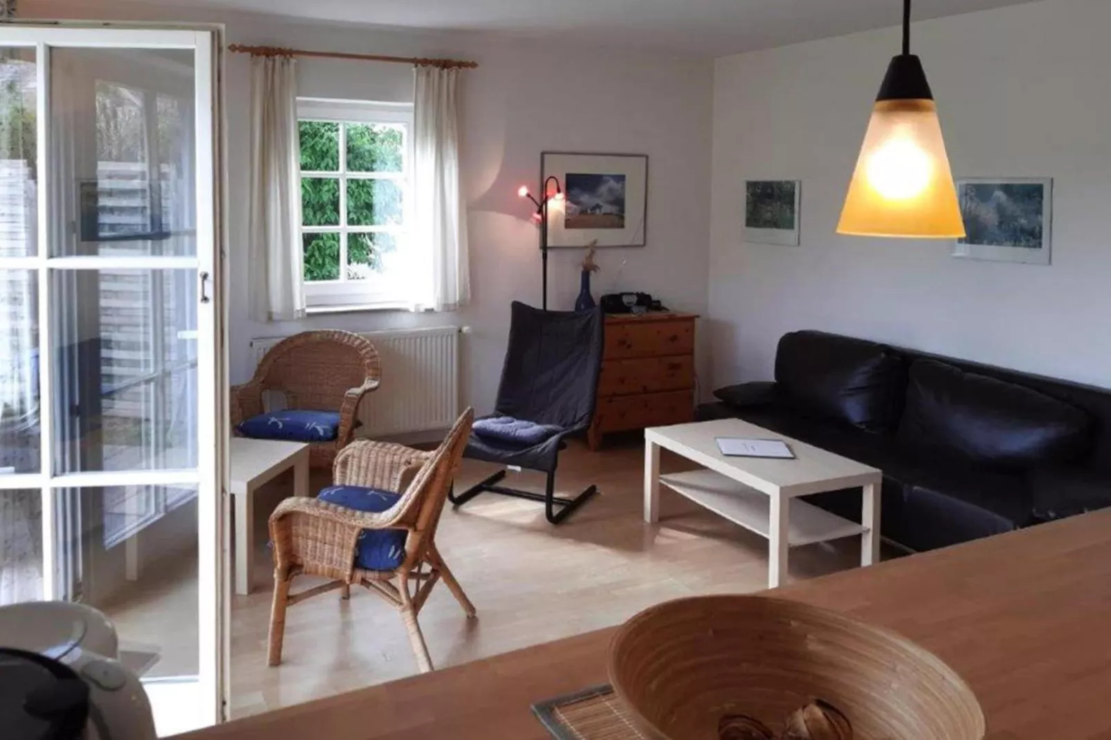 Wohnung unten links-Woonkamer