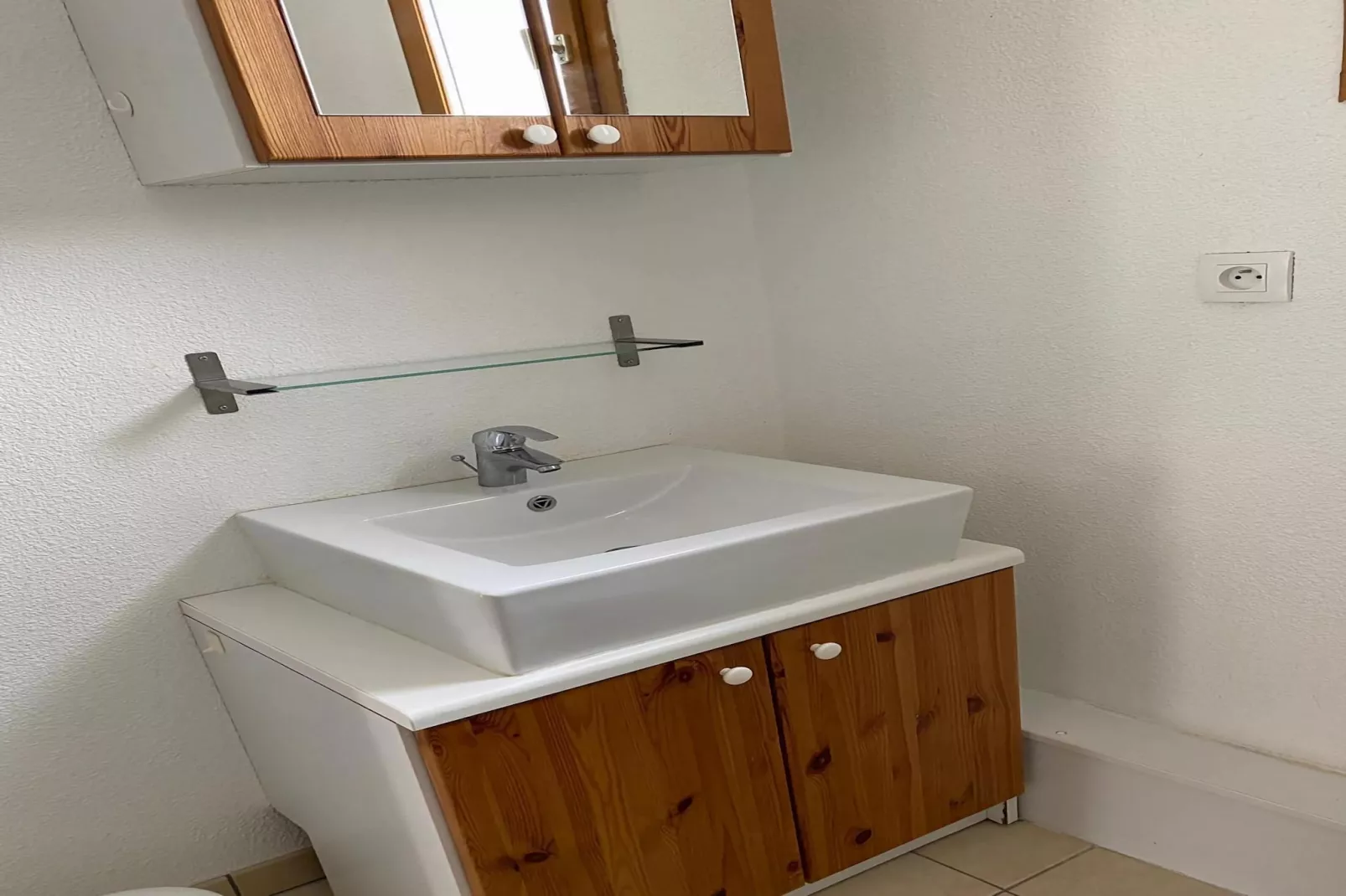 Résidence Les Sources - Montbrun-les-Bains // Studio 2 pers-Badkamer