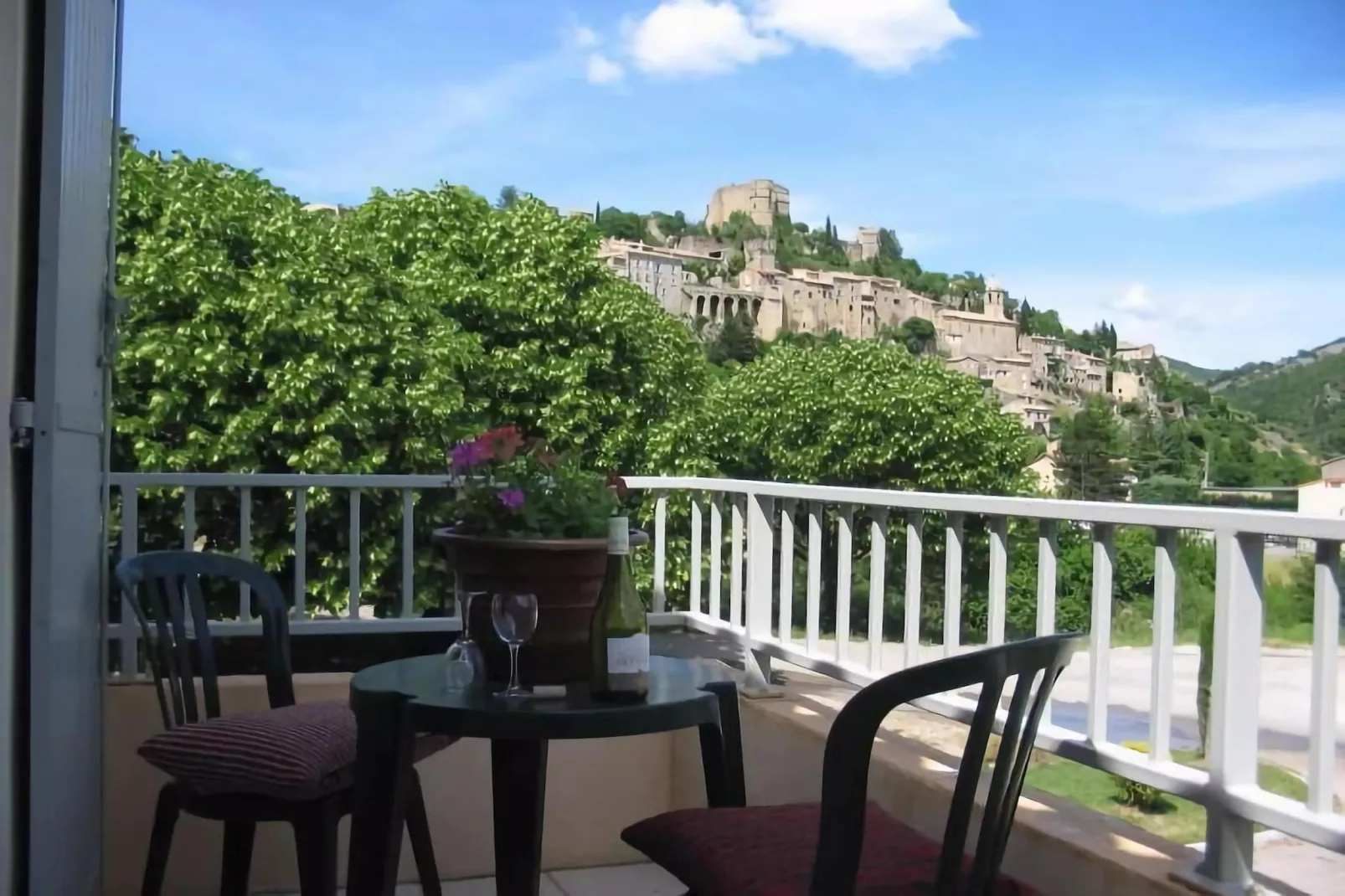 Résidence Les Sources - Montbrun-les-Bains // Studio 2 pers-Terrasbalkon