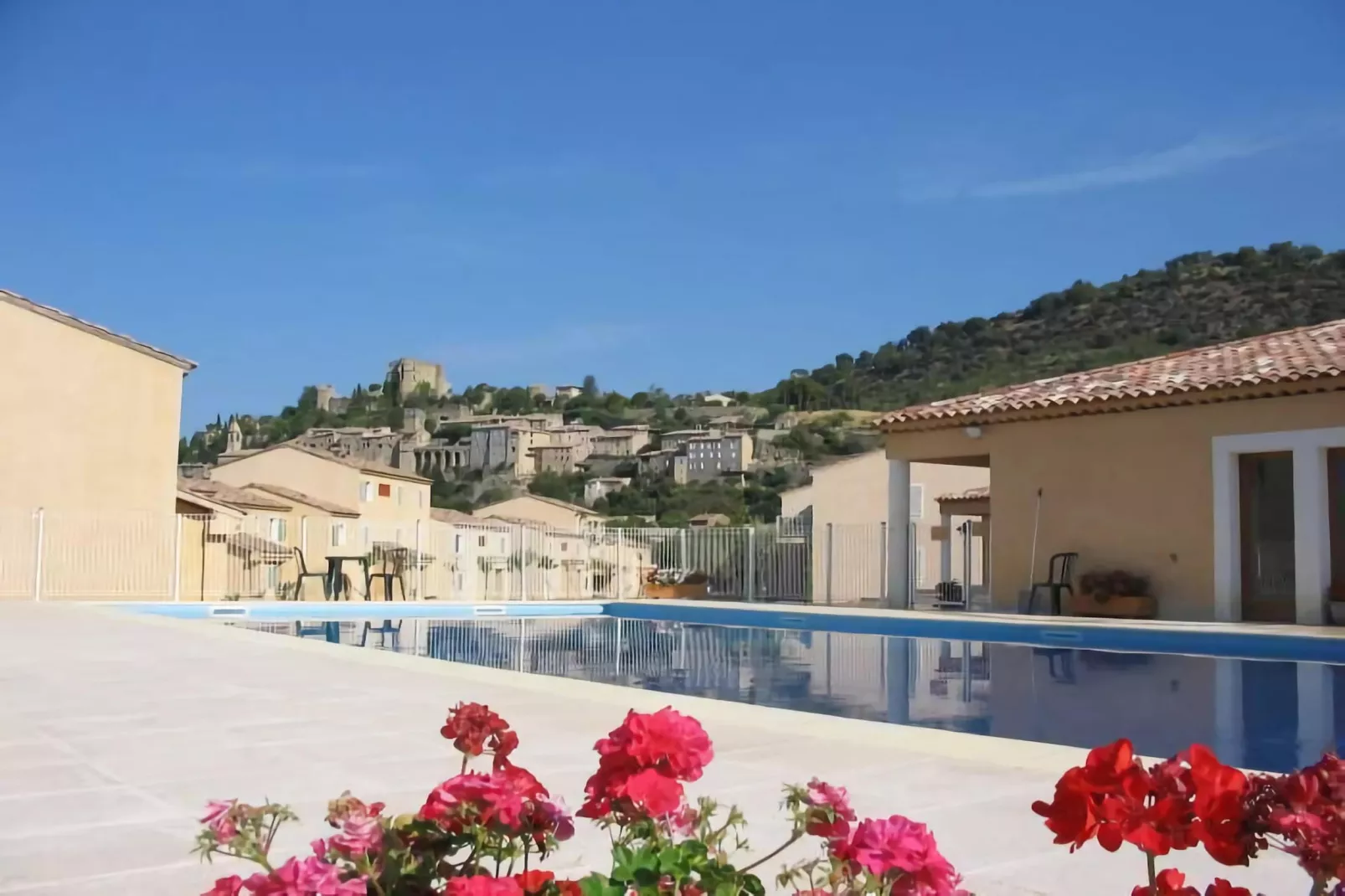Résidence Les Sources - Montbrun-les-Bains // Studio 2 pers-Uitzicht zomer