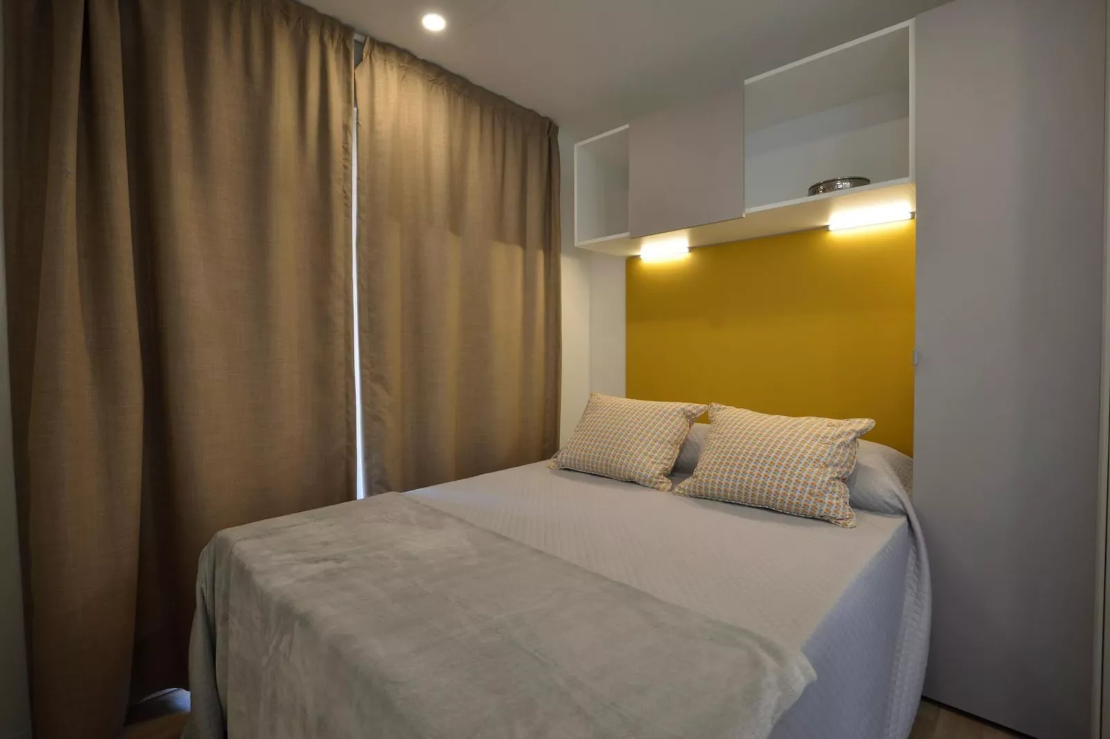 Caravan park della Colombaia, Padenghe sul Garda-CM Piazetta Fam.-Slaapkamer