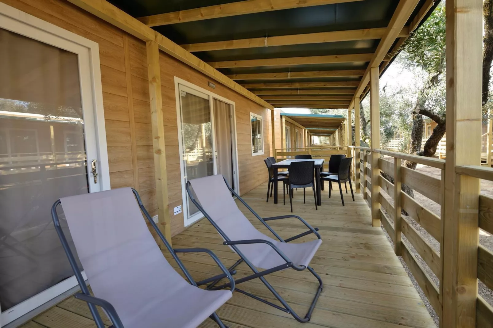 Caravan park della Colombaia, Padenghe sul Garda-CM Piazetta Fam.-Terrasbalkon