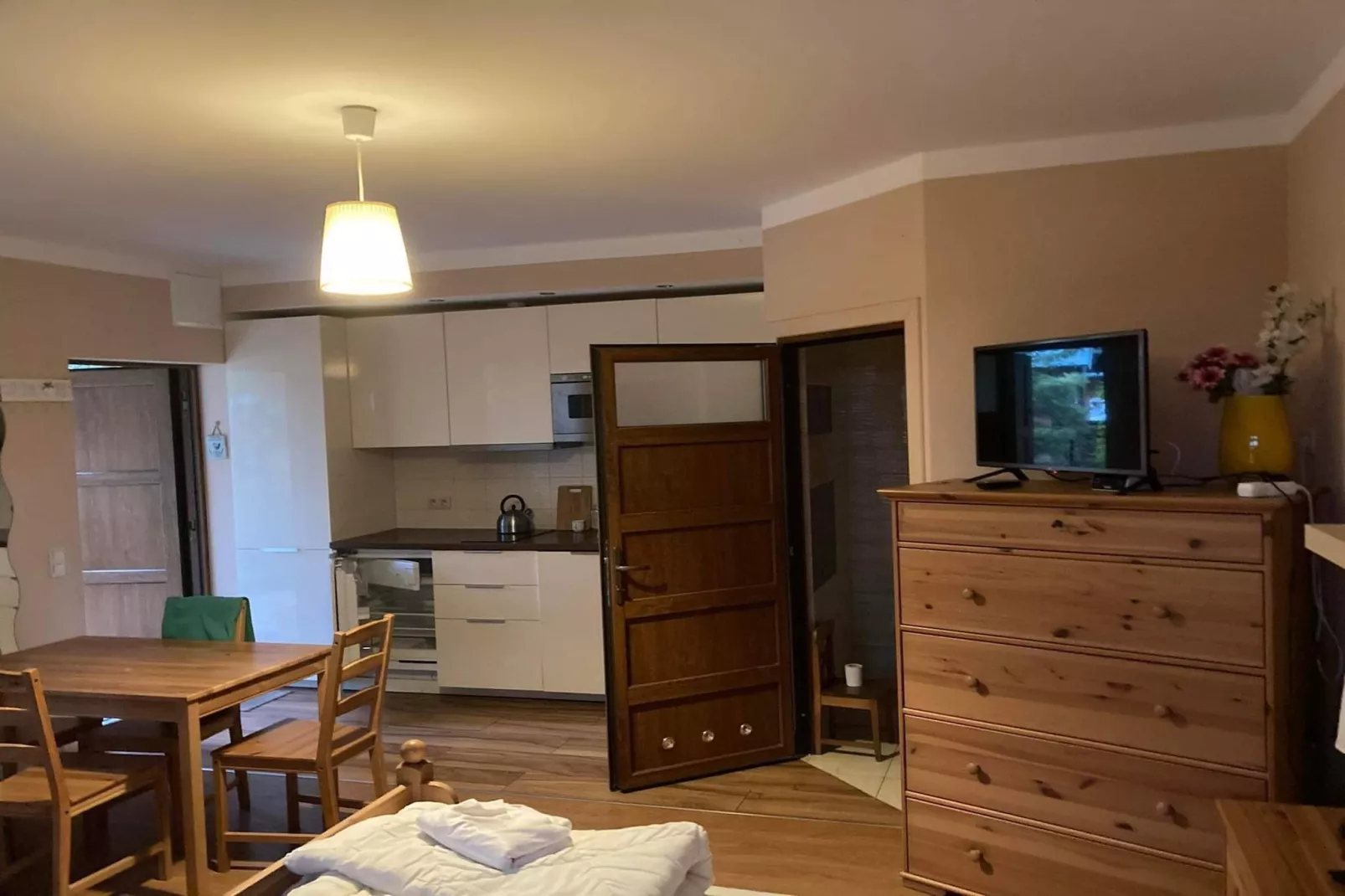 Apartamenty 4-osobowy PARTER Pobierowo-Eetkamer