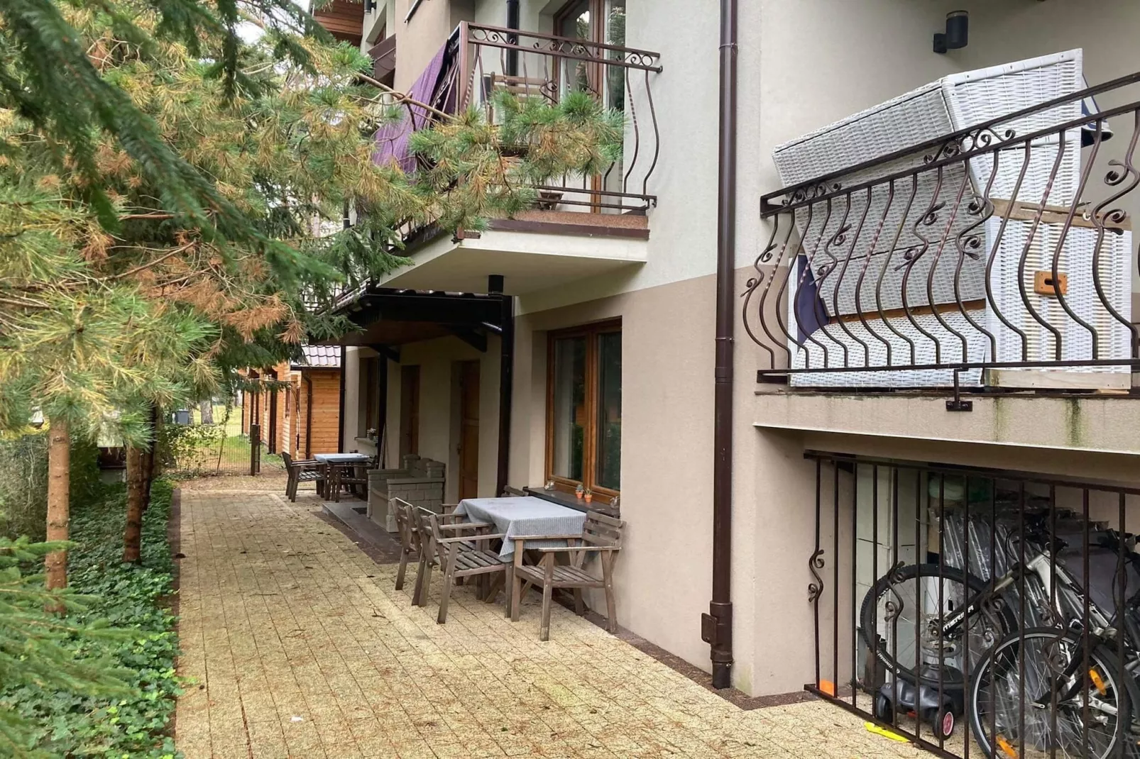 Apartamenty 4-osobowy PARTER Pobierowo-Buitenkant zomer